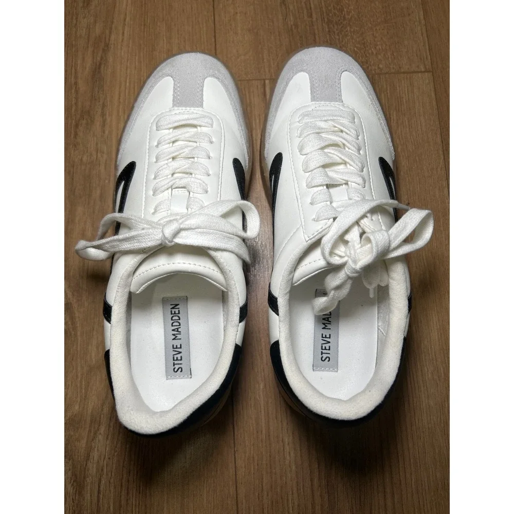 Steve‎ Madden White Black Retro Low Top Sneakers Women's Size 6.5 Gum Sole